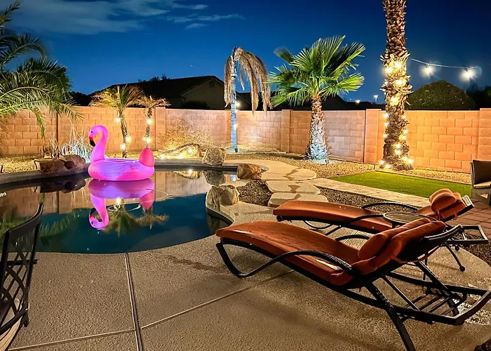 Outdoor Oasis! Family-friendly North Holiday home *